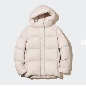 Uniqlo Ultra Light Down Puffer Parka - Color OFF WHITE, Size Small